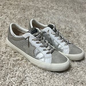Grande Slip-on Sneaker - Silver Crocodile